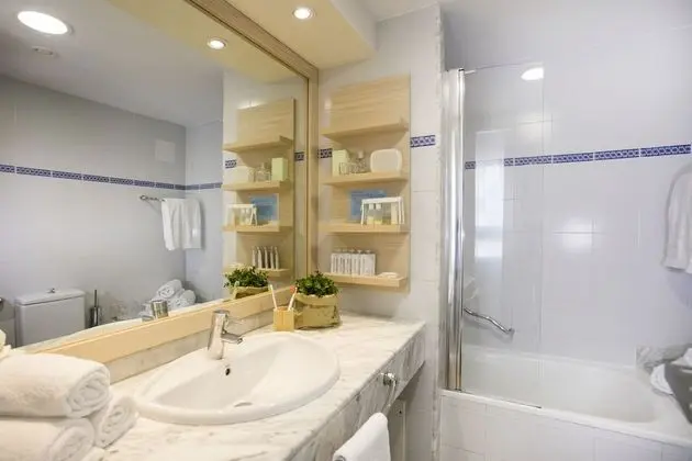 Tek Büyük Yataklı Oda, Deniz Manzaralı (Extra bed)