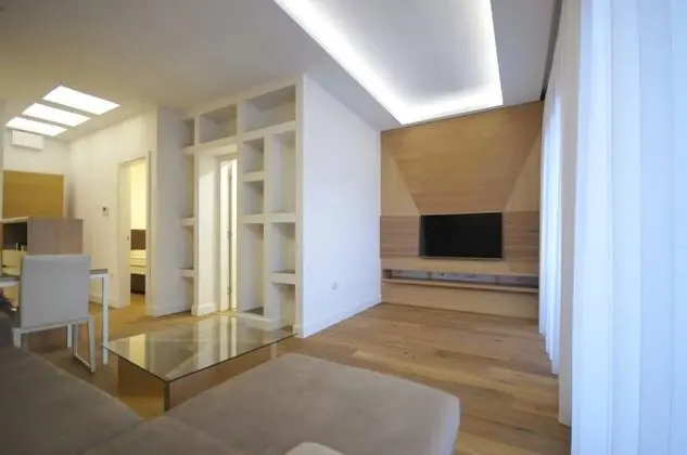 Standard Apart Daire, Şehir Manzaralı