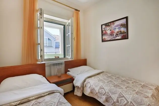 Apart Daire, Deniz Manzaralı (B)