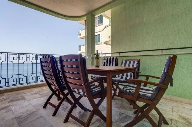 Apart Daire, Deniz Manzaralı (B)