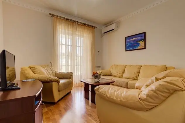 Apart Daire, Deniz Manzaralı (B5)