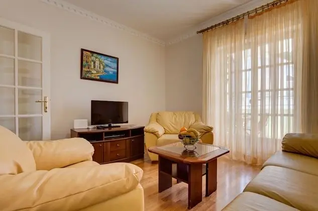 Apart Daire, Deniz Manzaralı (B5)