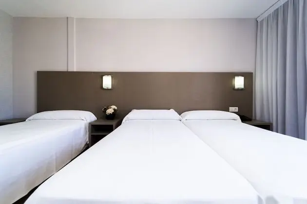 Standard Üç Kişilik Oda, Teras (2 Adults + 1 Children)
