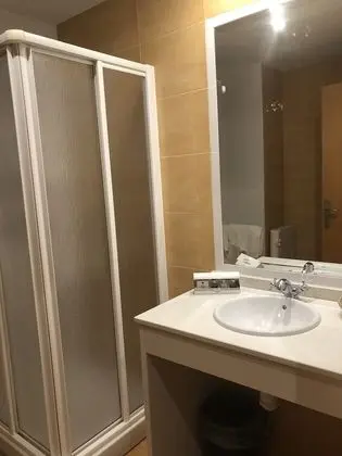 Tek Büyük Yataklı Oda (2 separate beds)