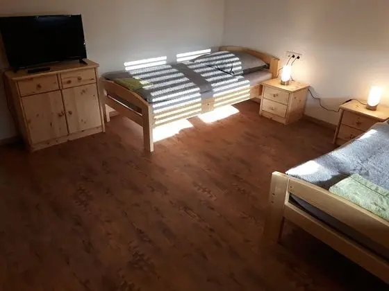 Apart Daire, 5 Yatak Odası, Veranda, Zemin Kat