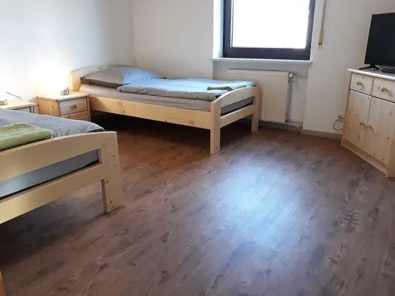 Apart Daire, 5 Yatak Odası, Veranda, Zemin Kat