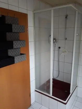 Apart Daire, 5 Yatak Odası, Veranda, Zemin Kat