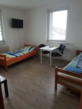 Tek Büyük Yataklı Oda, Ortak Banyo