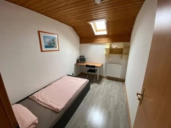 Basic Tek Büyük veya İki Ayrı Yataklı Oda