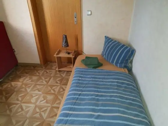 Tek Büyük Yataklı Oda