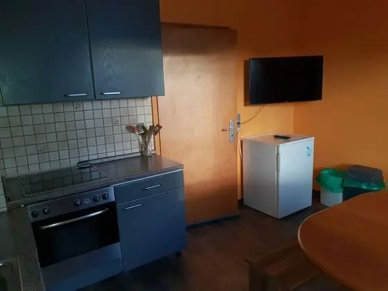 Üç Kişilik Oda