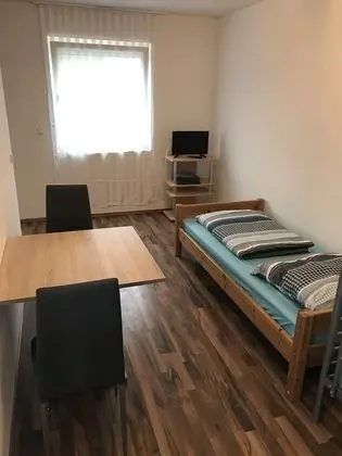 Basic Üç Kişilik Oda