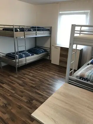 Dört Kişilik Oda (1)