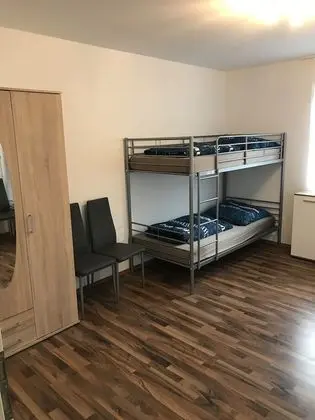Dört Kişilik Oda (1)