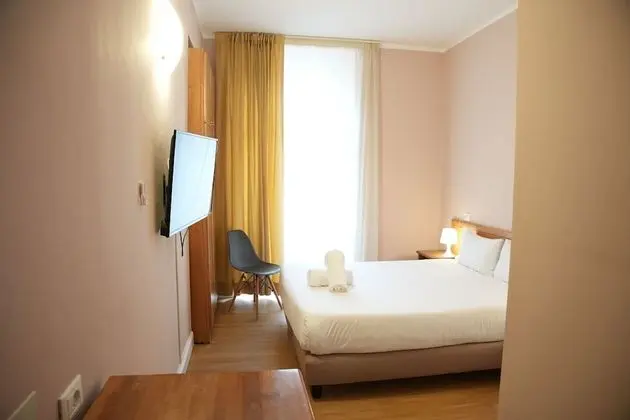 Economy Tek Büyük veya İki Ayrı Yataklı Oda