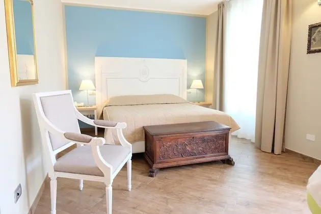 Classic Tek Büyük veya İki Ayrı Yataklı Oda