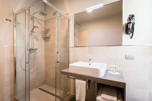 Classic Tek Büyük veya İki Ayrı Yataklı Oda