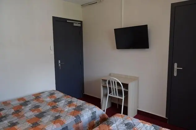 Üç Kişilik Oda