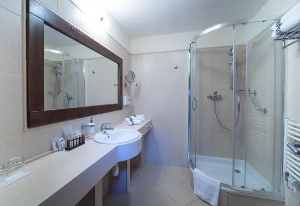 Family Oda (Standard)