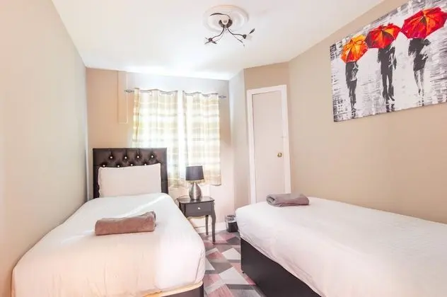 Apart Daire (Over Two Floors)
