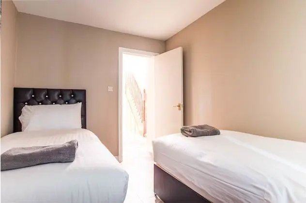 Apart Daire (Over Two Floors)