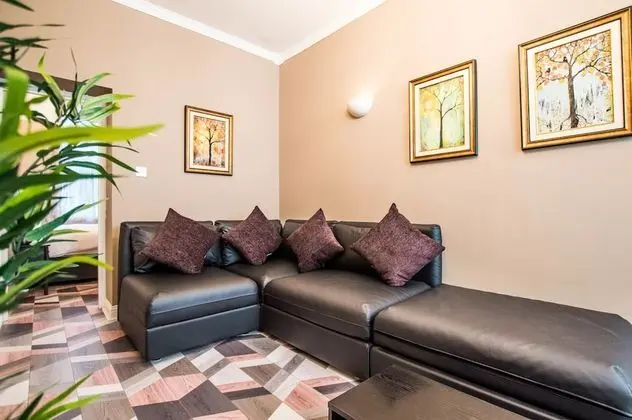 Apart Daire (Over Two Floors)