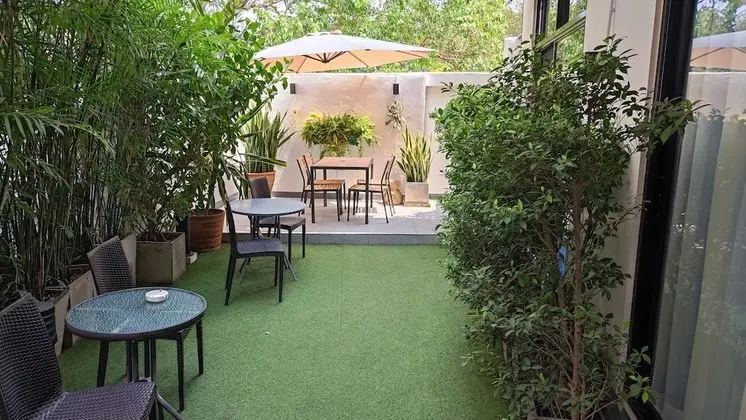 Tek Büyük Yataklı Oda, Veranda