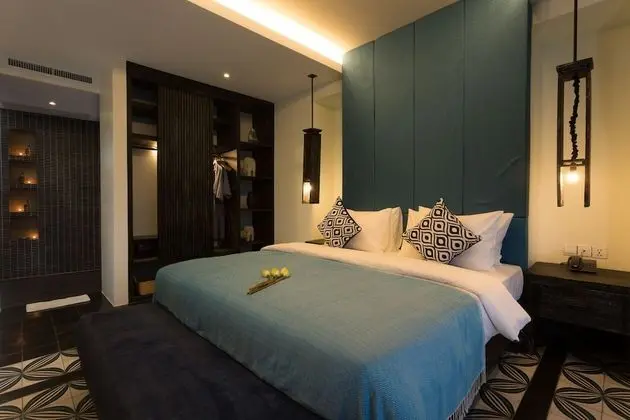 Royal Oda, Teras