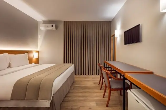 Deluxe Tek Büyük veya İki Ayrı Yataklı Oda
