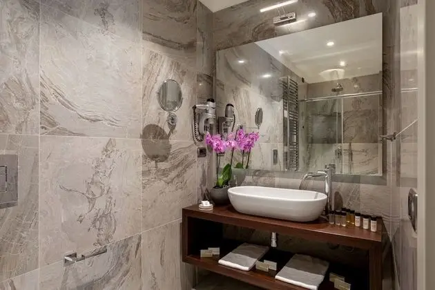 Stüdyo Süit, Teras