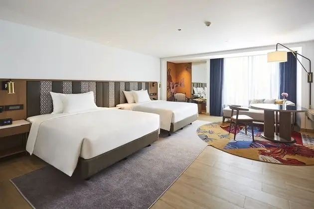 Junior Süit (with Two Double Beds)
