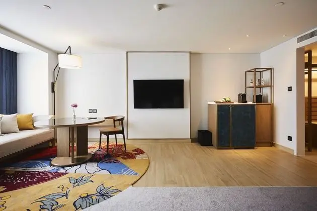 Junior Süit (with Two Double Beds)