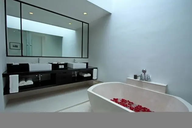 Deluxe Villa, 2 Yatak Odası, Deniz Manzaralı (Seafront Villa)