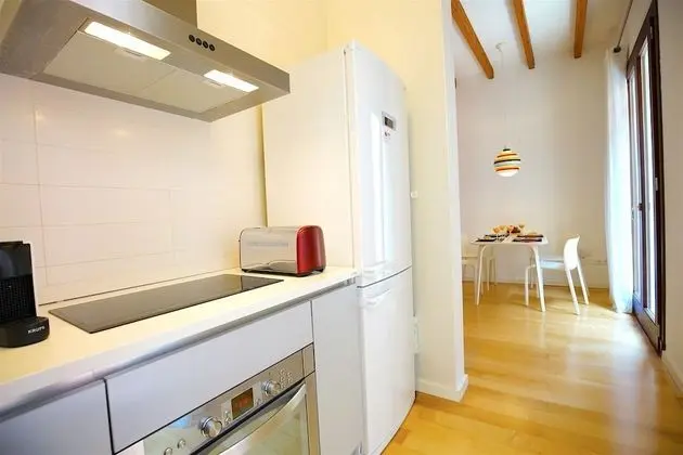 Apart Daire, 2 Yatak Odası, Balkon