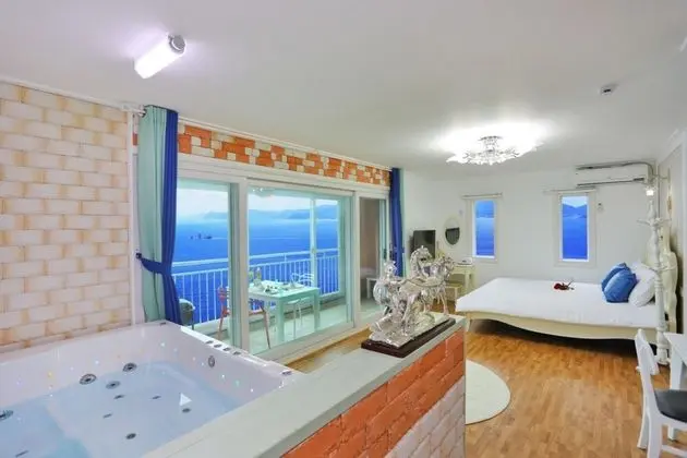 Lemerre (Spa, Ocean View)