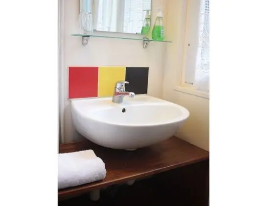 Apart Daire, Özel Banyo (Monet)