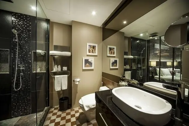 Premier Twin Room with City View
