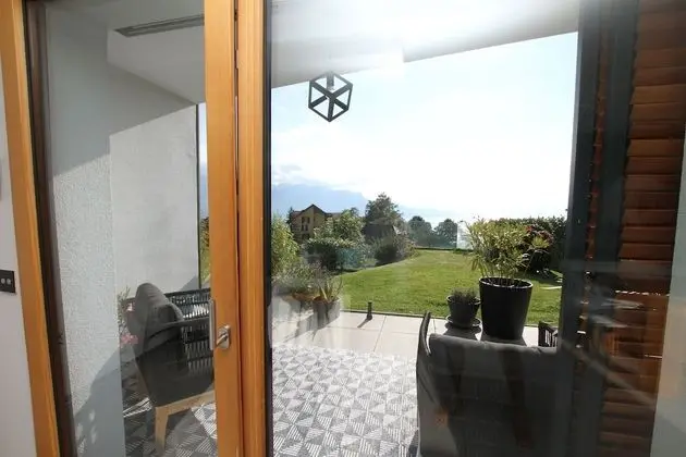 Luxury Ev, 3 Yatak Odası, Göl Manzaralı, Bahçeli