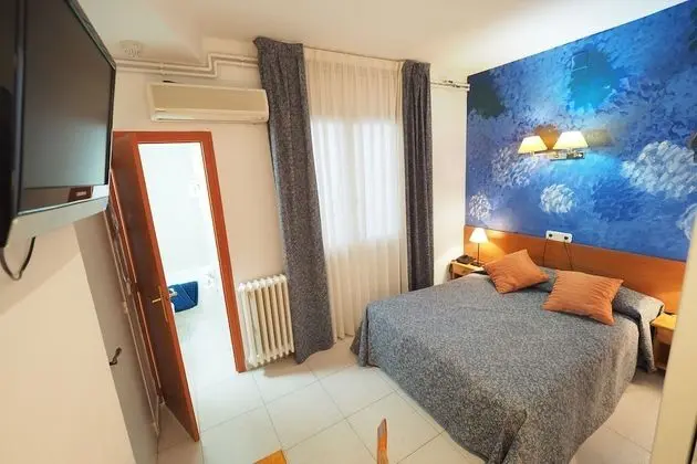 Büyük Yataklı Tek Kişilik Oda (Interior view)