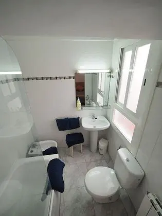 Büyük Yataklı Tek Kişilik Oda (Interior view)