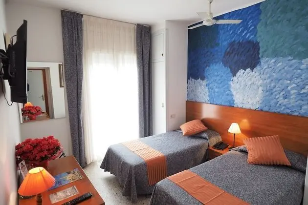 Tek Büyük Yataklı Oda, Balkon