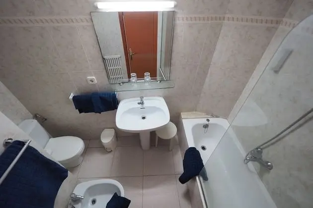 Tek Büyük Yataklı Oda, Balkon