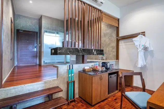 Sea Breeze Suite