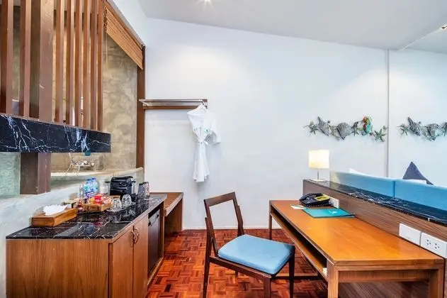 Sea Breeze Suite