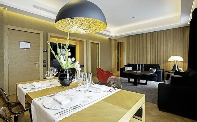 Family Çatı Katı Süiti (Penthouse)