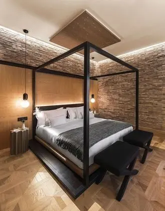 Suite Enric Batllo
