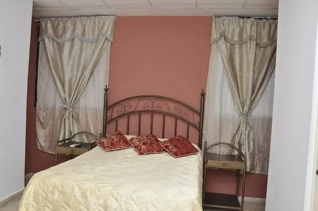 Tek Büyük Yataklı Oda