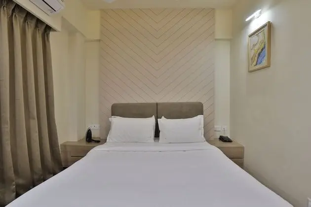 Luxury Oda, 1 Yatak Odası, Şehir Manzaralı, Bahçeli