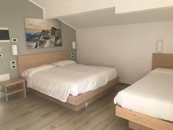 Classic Üç Kişilik Oda