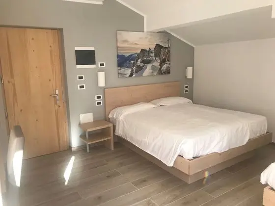 Classic Üç Kişilik Oda